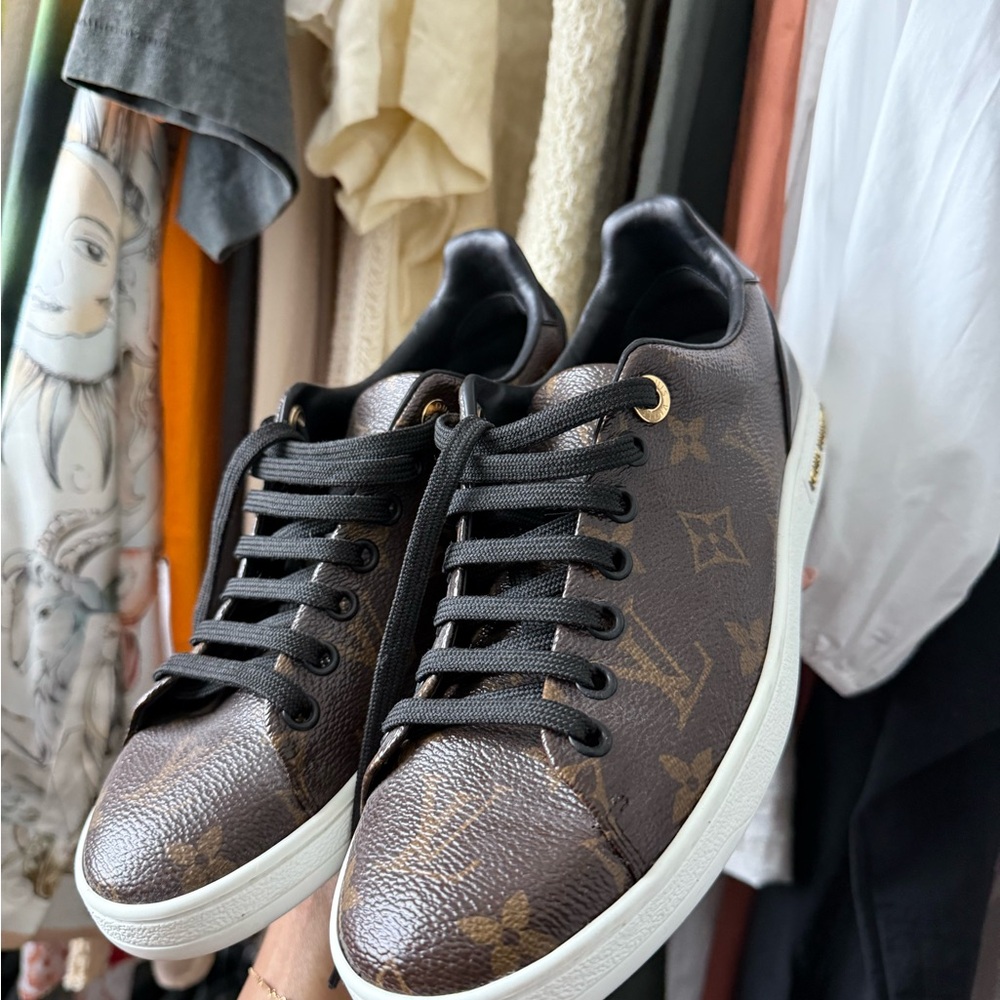 Louis Vuitton Men's Brown Sneakers